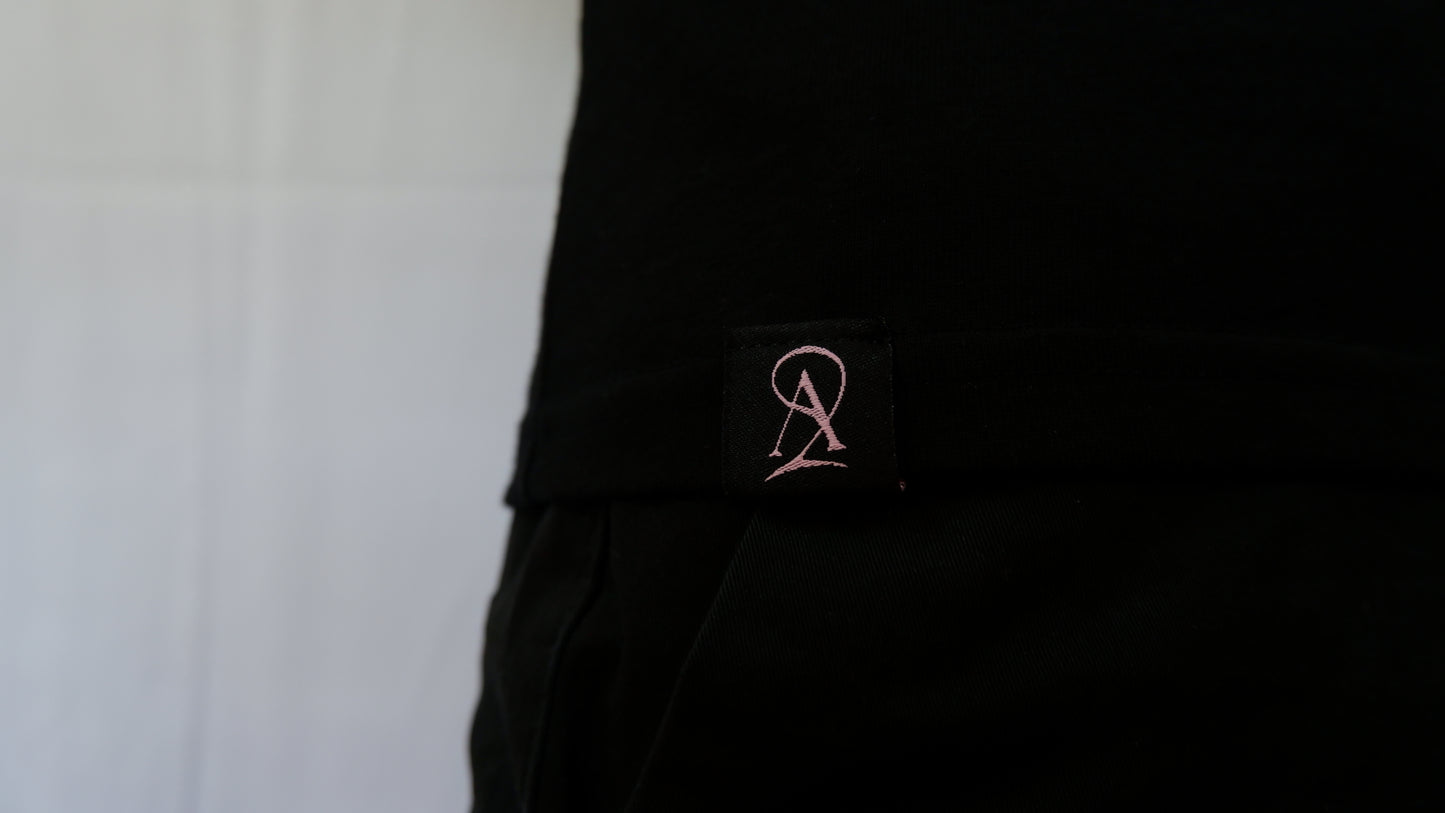 The Signature Tee - Black/Pink