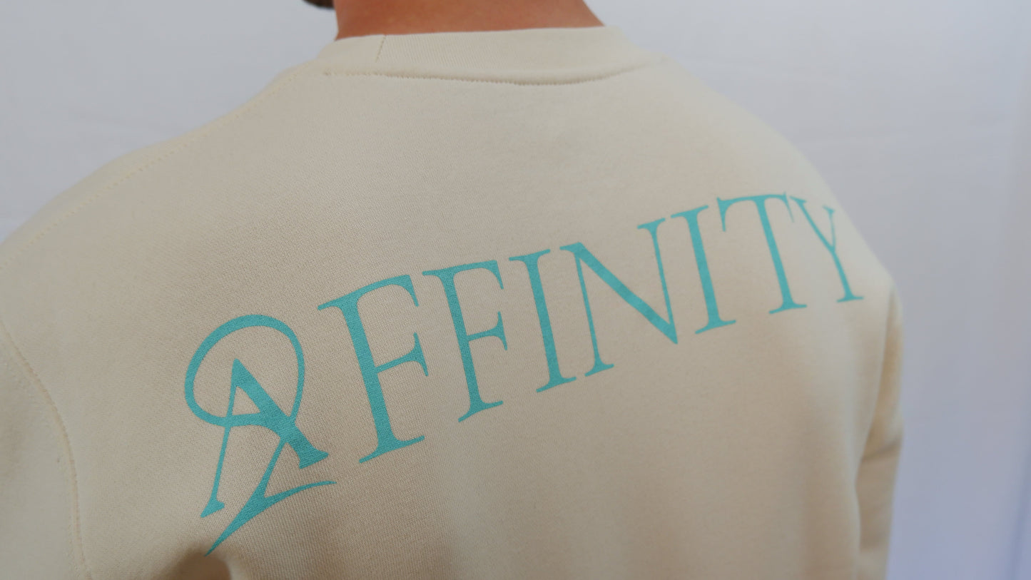 The Signature Sweatshirt - Cream/Tiffany